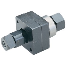 Square punch